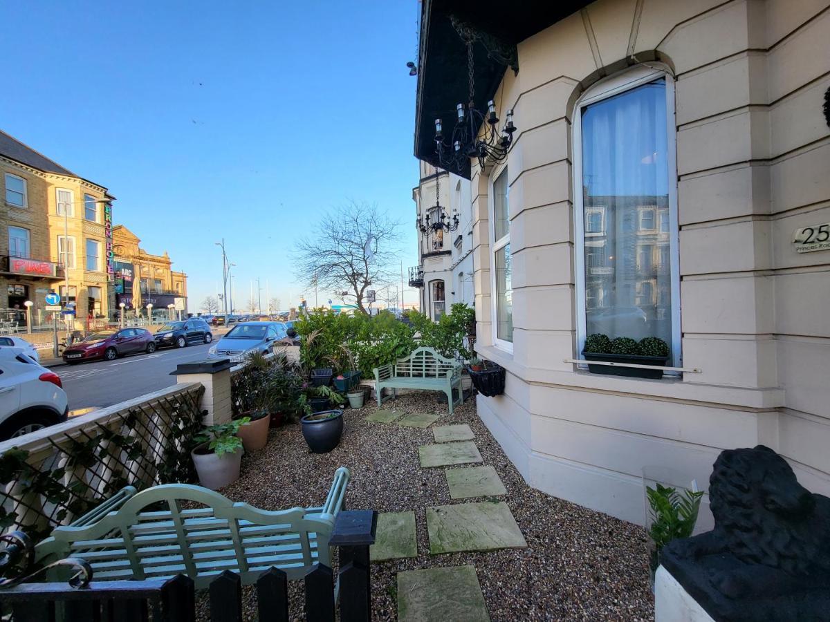 The Collingwood Guest House Грейт-Ярмут Экстерьер фото